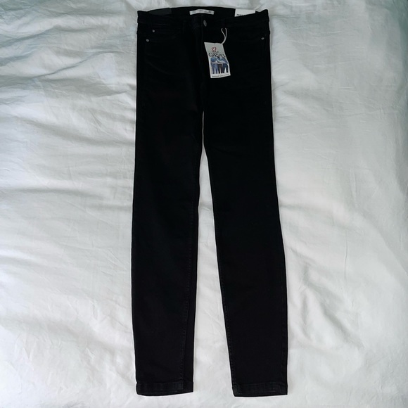 ZARA | Love Your Curves Black Skinny Jeans - Picture 2 of 7